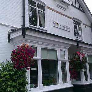 Relax At Rosscourt Guest House-Free On Site Parking (Adults Only) *** Bournemouth